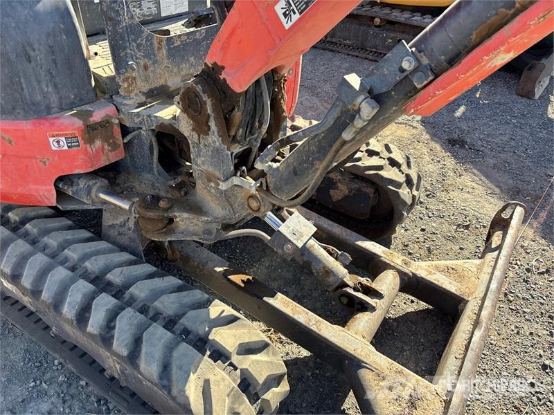Kubota KX033-4 ミニ油圧ショベル 7t以下（ミニユンボ・ミニディガー）