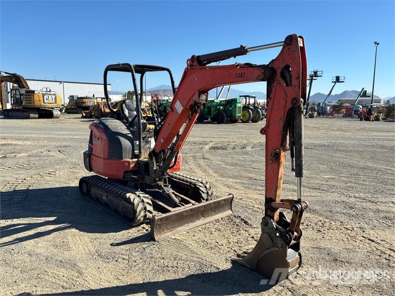 Kubota KX033-4 ミニ油圧ショベル 7t以下（ミニユンボ・ミニディガー）