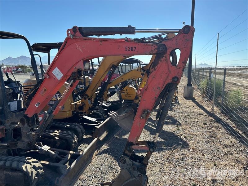 Kubota KX033-4 ミニ油圧ショベル 7t以下（ミニユンボ・ミニディガー）