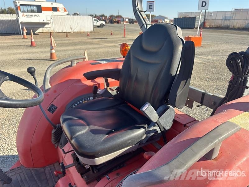 Kubota L3240 Manji traktori
