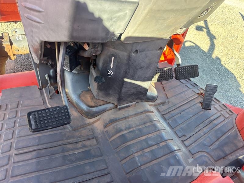 Kubota L3240 Manji traktori