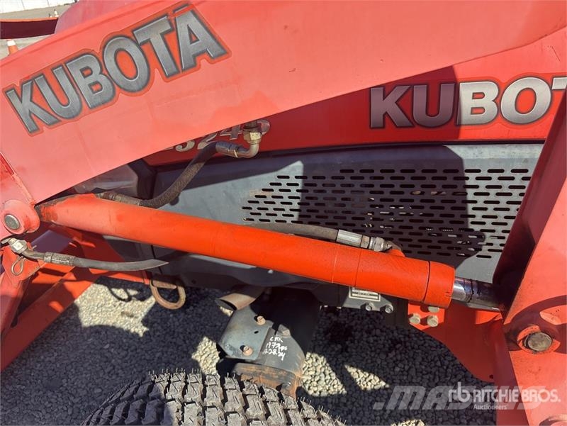 Kubota L3240 Manji traktori