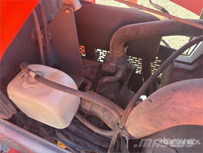 Kubota L3240D 4WD Utility Tractor 小型拖拉机