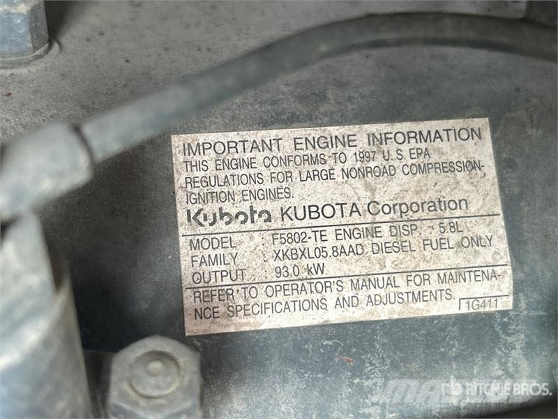 Kubota M120 4WD Tractor Traktorji