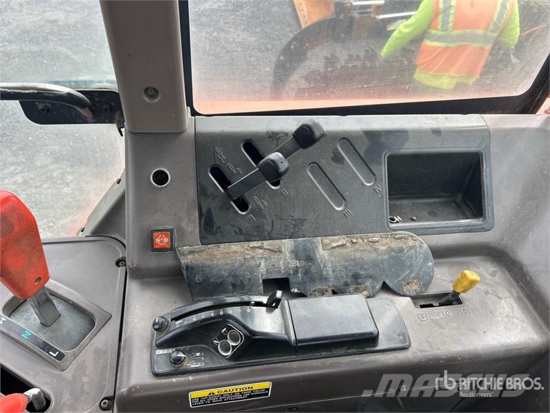 Kubota M120 4WD Tractor Traktorji