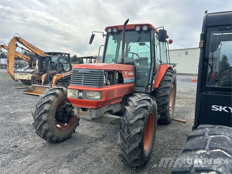 Kubota M120 4WD Tractor Traktorji