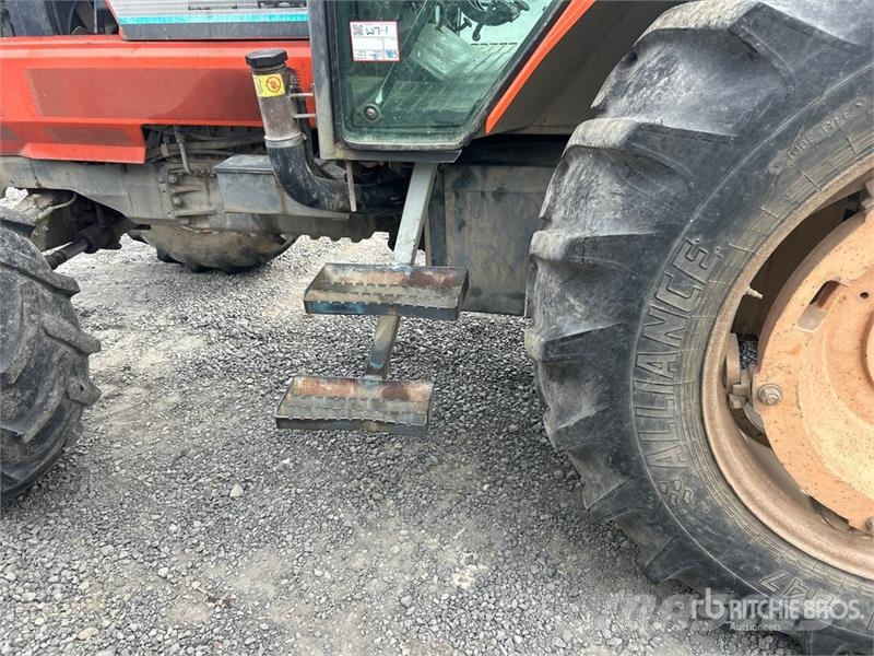 Kubota M120 4WD Tractor Traktorji