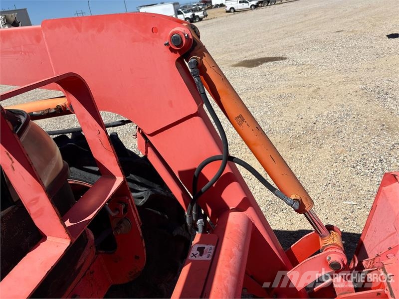 Kubota M7040D Traktory