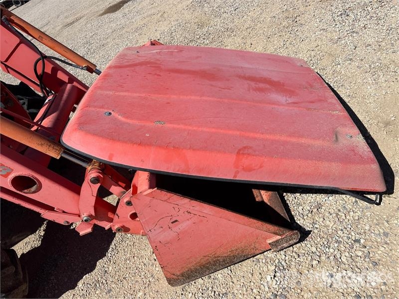 Kubota M7040D Traktory