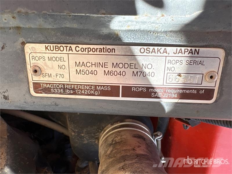Kubota M7040D Traktory