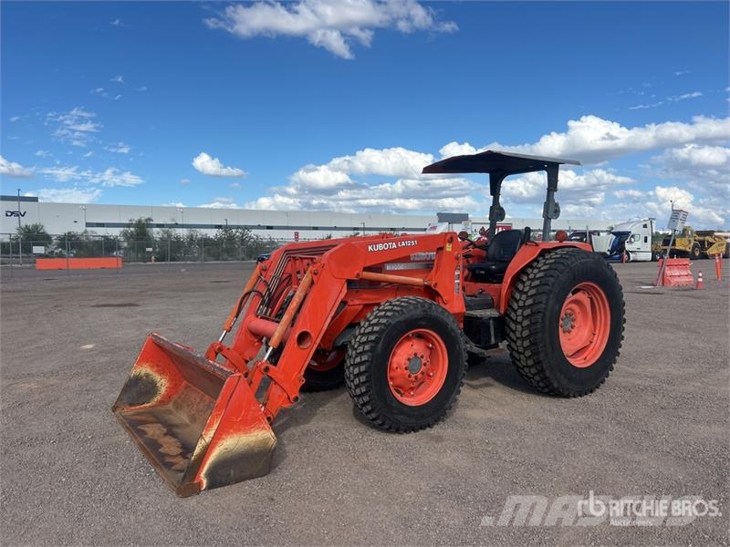 Kubota M9000 الجرارات