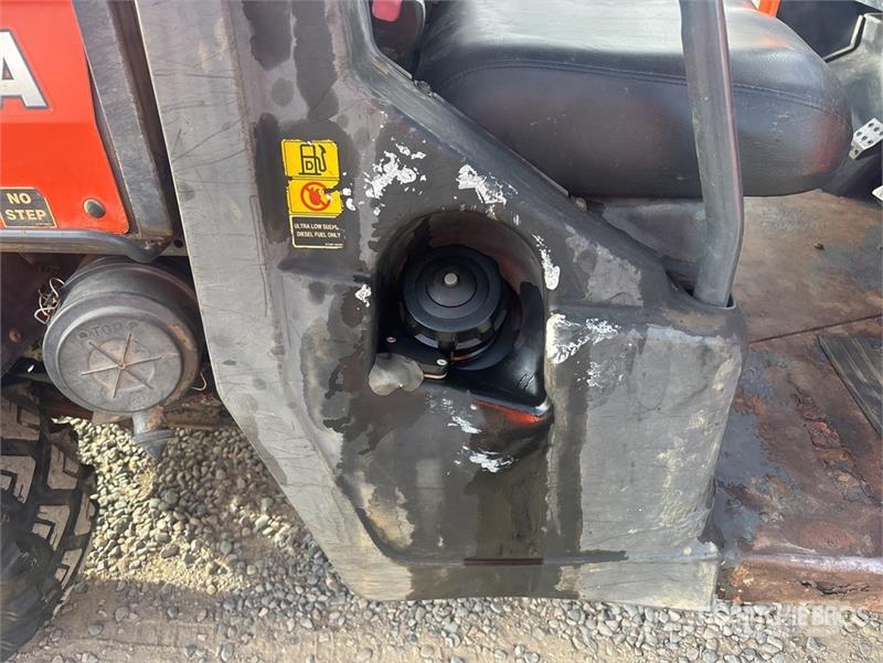 Kubota RTV900XT Komunālās mašīnas