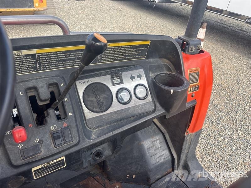 Kubota RTV900XT Komunālās mašīnas