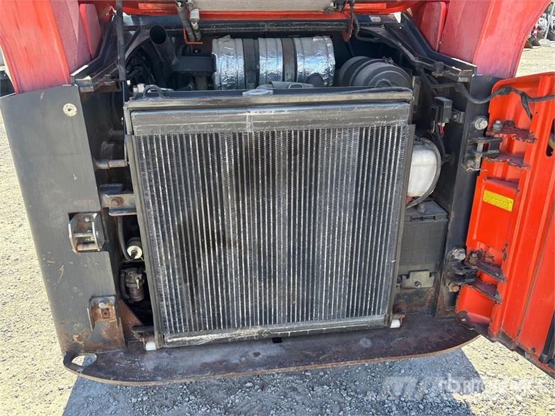 Kubota SVL75 لوادر انزلاقية التوجيه