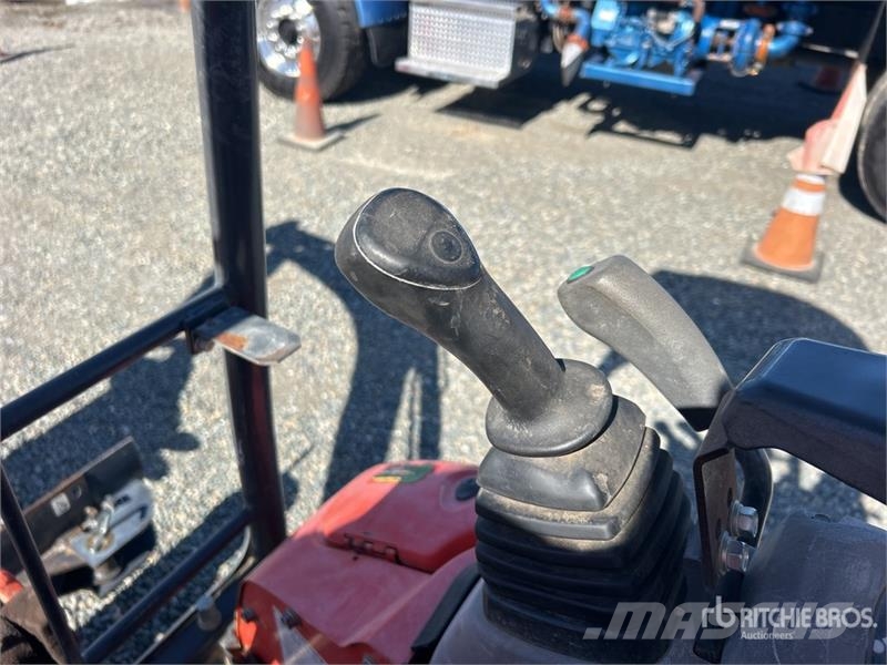 Kubota U17 حفارات صغيرة أقل من 7 طن (حفارات صغيرة)