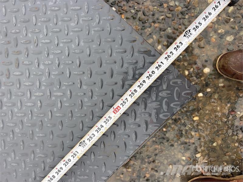 Lamar 21 ft T/A Tilt Deck Trailer 低架裝載車