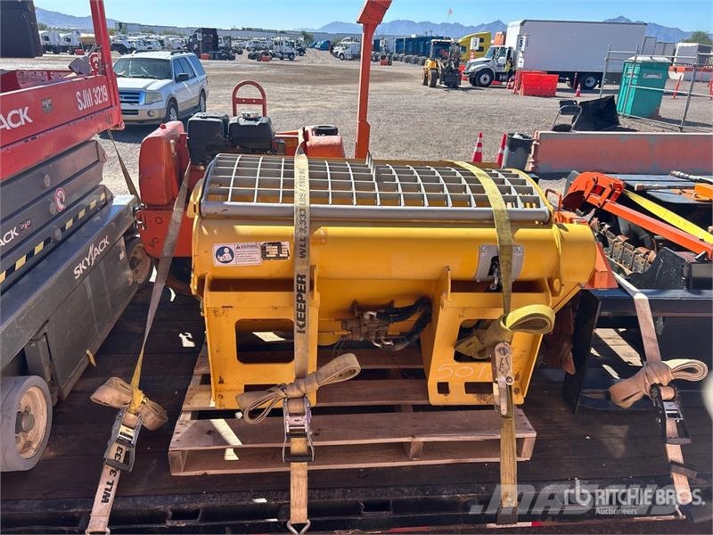 Landhonor DCM-11-2506 Skid Steer Concrete Mixer Autobetoniere