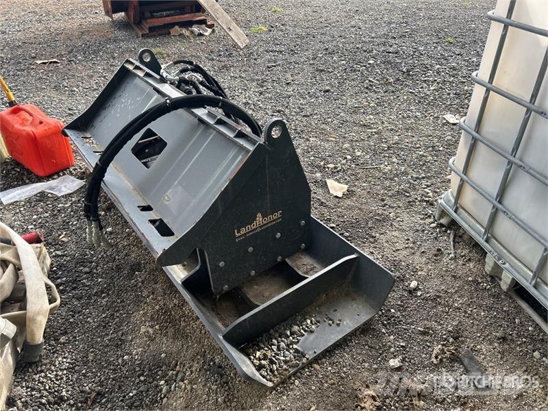 Landhonor Skid Steer Plate Compactor プレートコンパクター