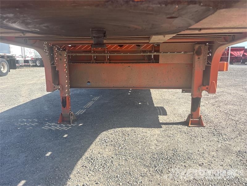 Landoll 48 ft T/A Hydraulic Tail Trailer Caricatore basso
