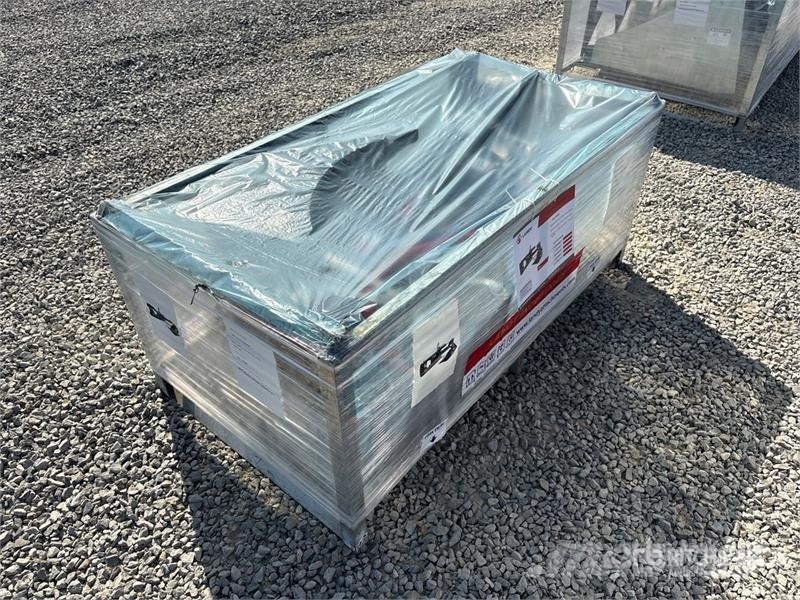 Landy FHA-12IN-MP1220 12 in Skid Steer Backhoe (Unused) Utovarne korpe