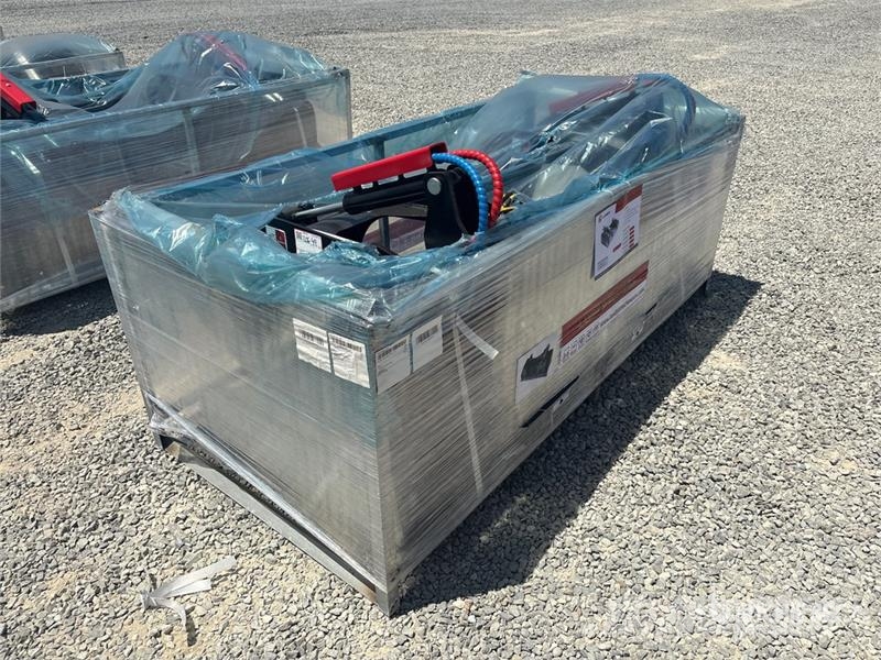 Landy GB85 85 in Skid Steer Grapple Bucket (Unused) Grapples