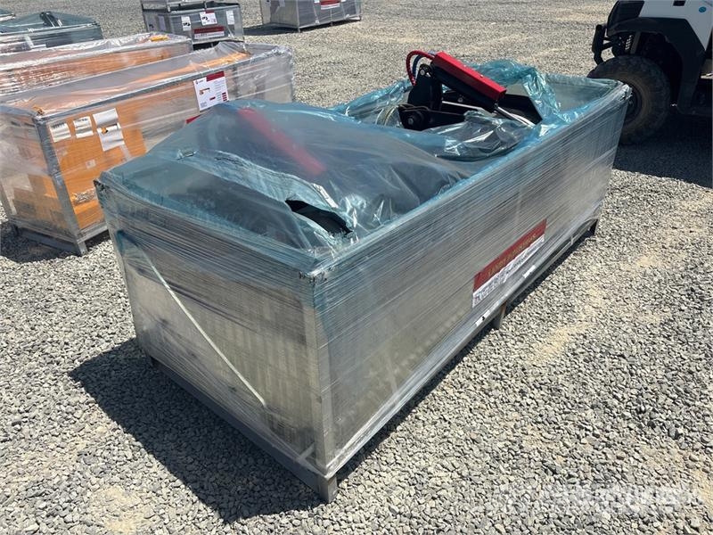 Landy GB85 85 in Skid Steer Grapple Bucket (Unused) Grapples