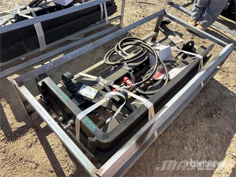 Landy HPPF2A1220-2.0T 49 in Hydraulic Skid Steer Forks ( Δικράνες