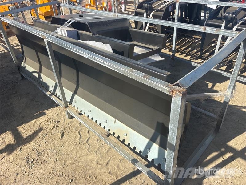 Landy SBE72-LD 72 in PAT 72 in Skid Steer Dozer (Unused) نصول