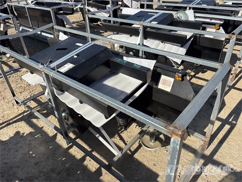 Landy SBE72-LD 72 in PAT Skid Steer Dozer (Unused) Blades