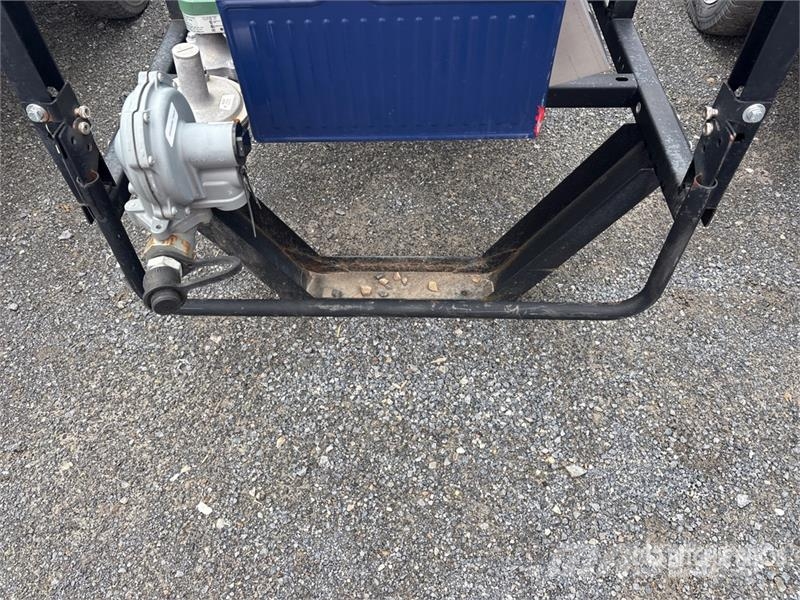 LB WHITE Forman 500 DF 500000 BTU Ground Heater 加熱・解凍設備