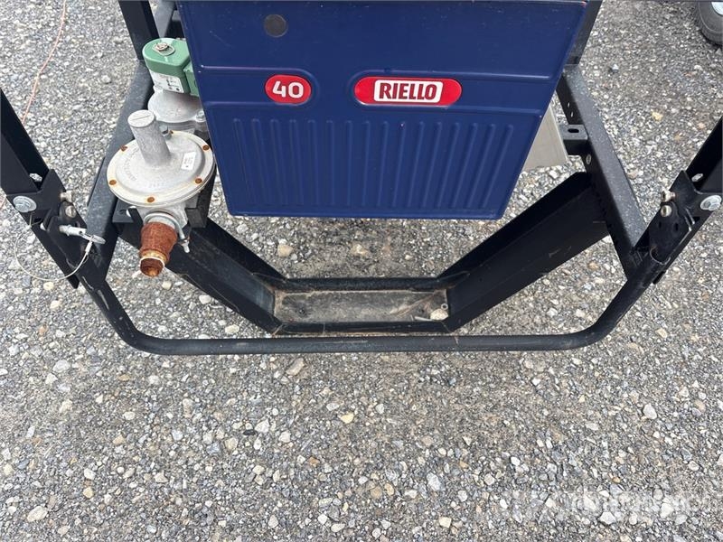 LB WHITE Forman 500 DF 500000 BTU Ground Heater 加熱・解凍設備