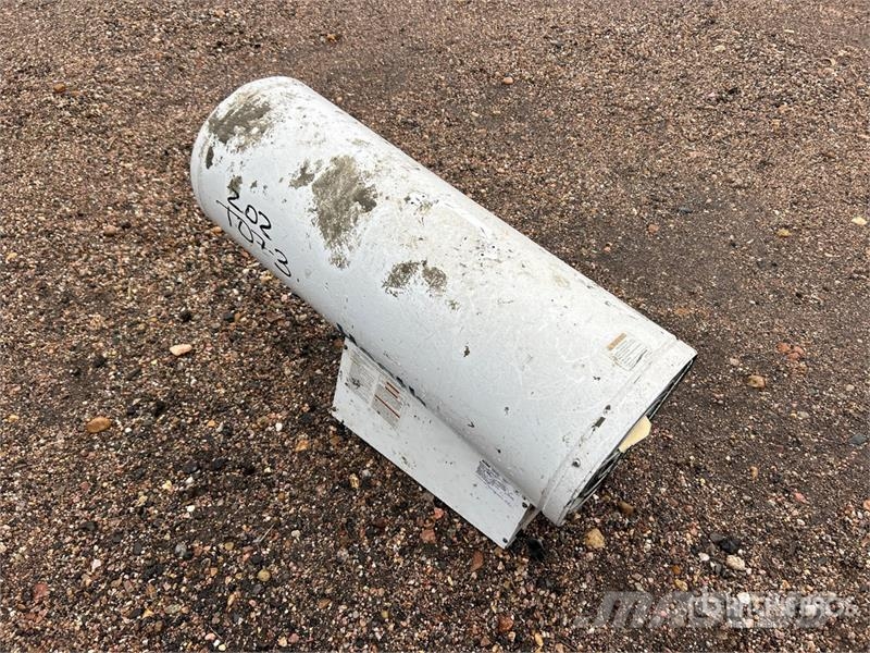 LB WHITE Tradesman CP400 400000 BTU Space Heater Heating and thawing equipment