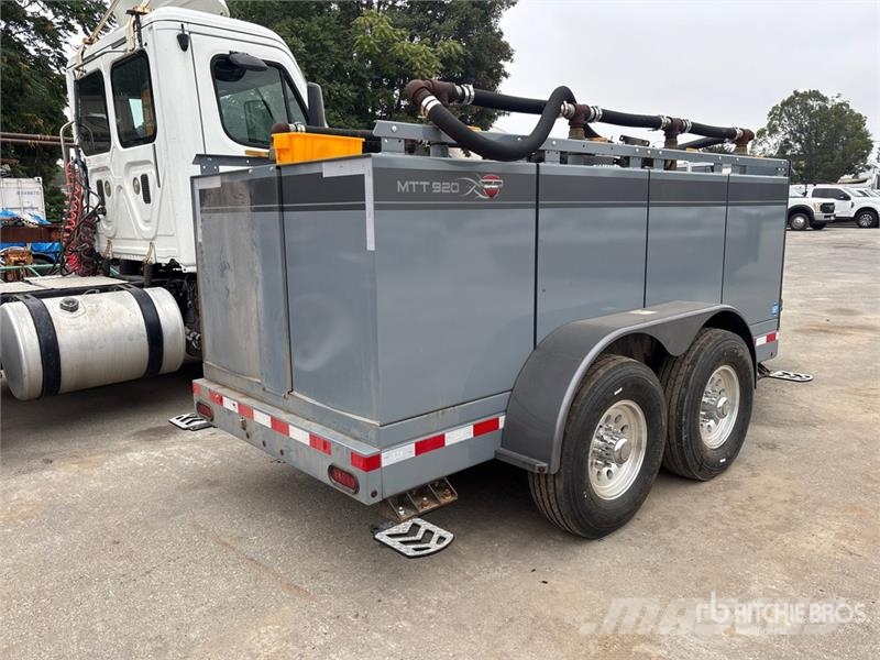 LDJ MTT920-G3 T/A Fuel Trailer Причепи-цистерни