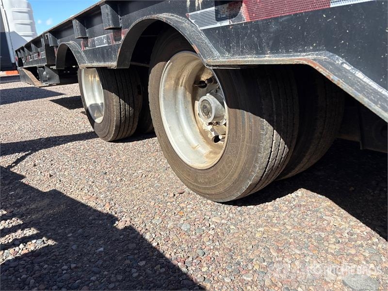 Ledwell 38 ft T/A Hydraulic Tail Trailer لوادر منخفضة