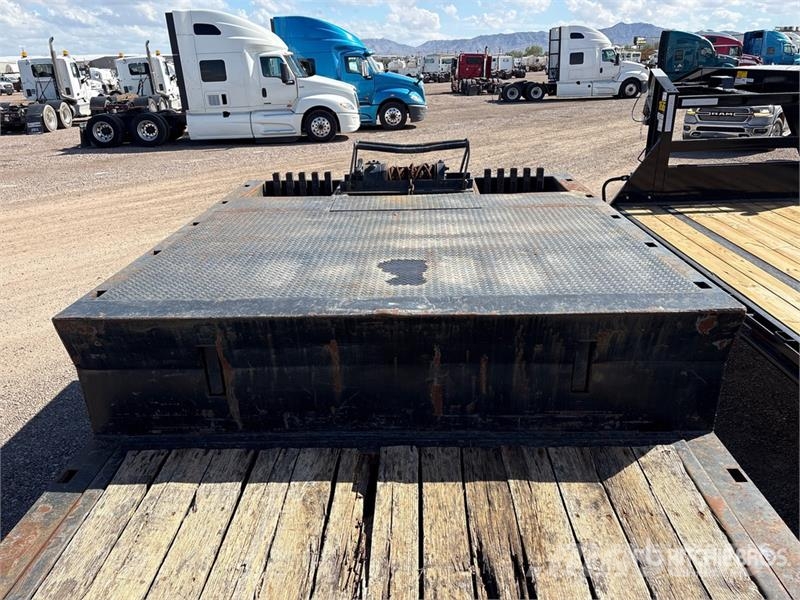 Ledwell 38 ft T/A Hydraulic Tail Trailer لوادر منخفضة