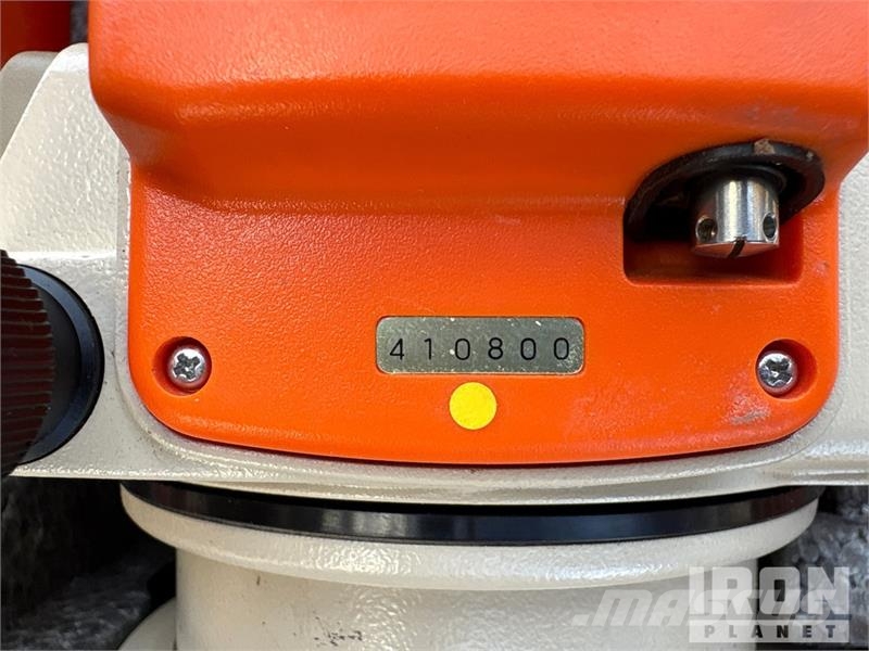 Leica Theodolite Citas sastāvdaļas