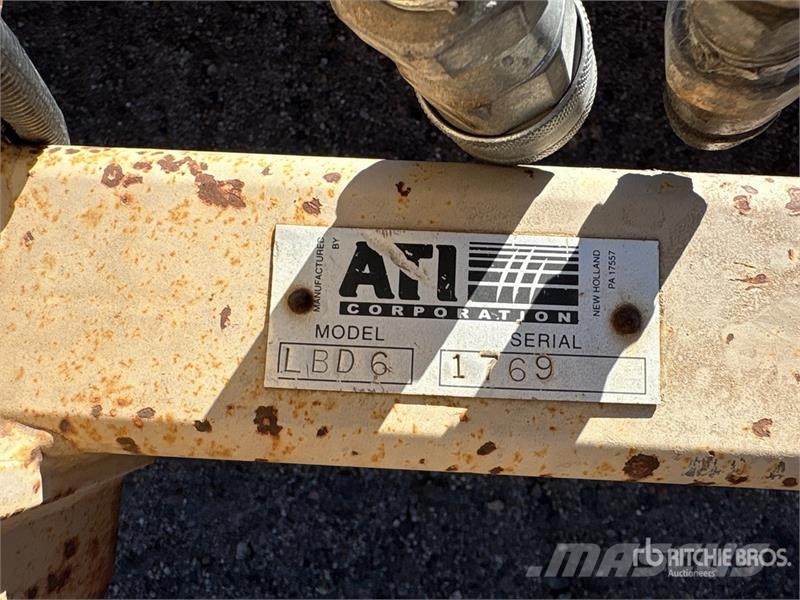  Level Best LDB6 72 in Pull Behind Box Blade Otros accesorios para tractores