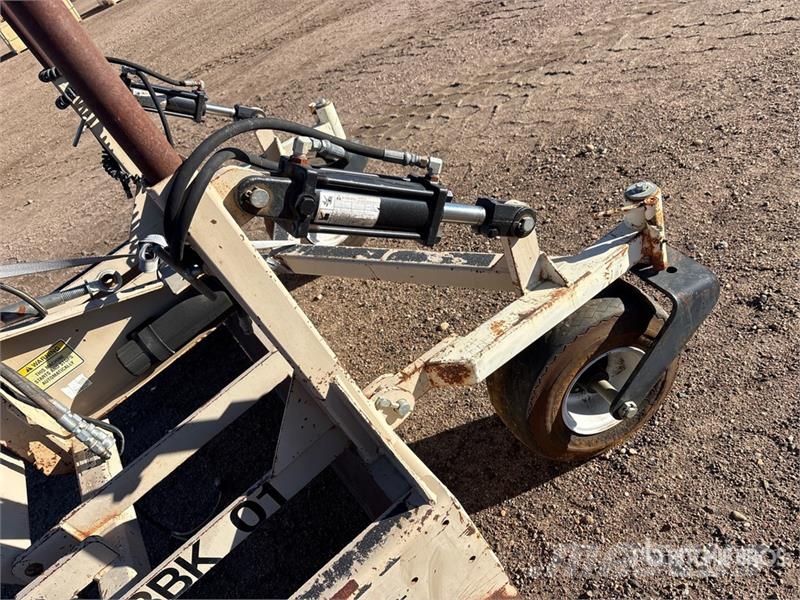  Level Best LDB6 72 in Pull Behind Box Blade Otros accesorios para tractores