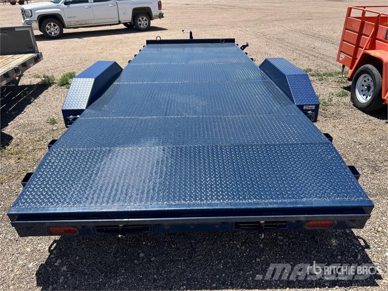 Liberty 20 ft T/A Equipment Trailer Auto pārvadāšanas treileri
