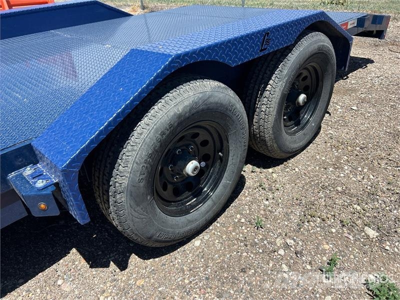 Liberty 20 ft T/A Equipment Trailer Auto pārvadāšanas treileri