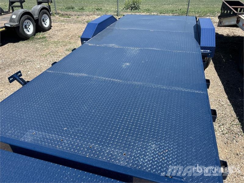 Liberty 20 ft T/A Equipment Trailer Auto pārvadāšanas treileri
