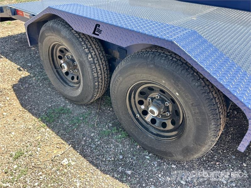 Liberty 20 ft T/A Equipment Trailer Auto pārvadāšanas treileri