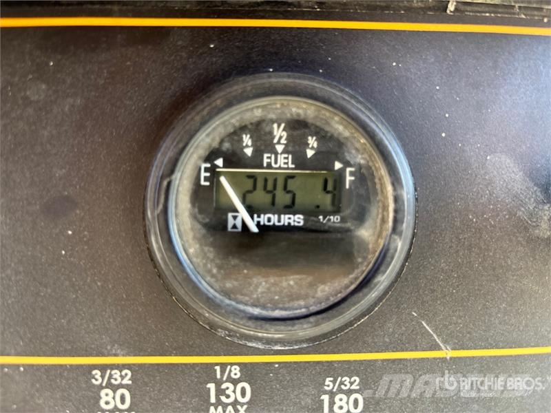 Lincoln Electric Electric Ranger 225 225 A Skid-Mounted Mu Svejsemaskiner