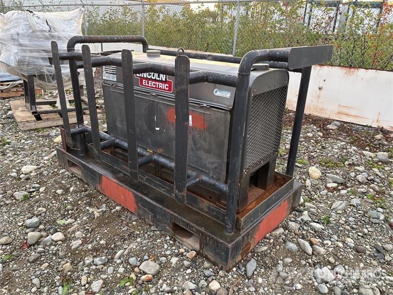 Lincoln Electric Electric Classic 300D 300 A Skid-Mounted Metināšanas iekārtas