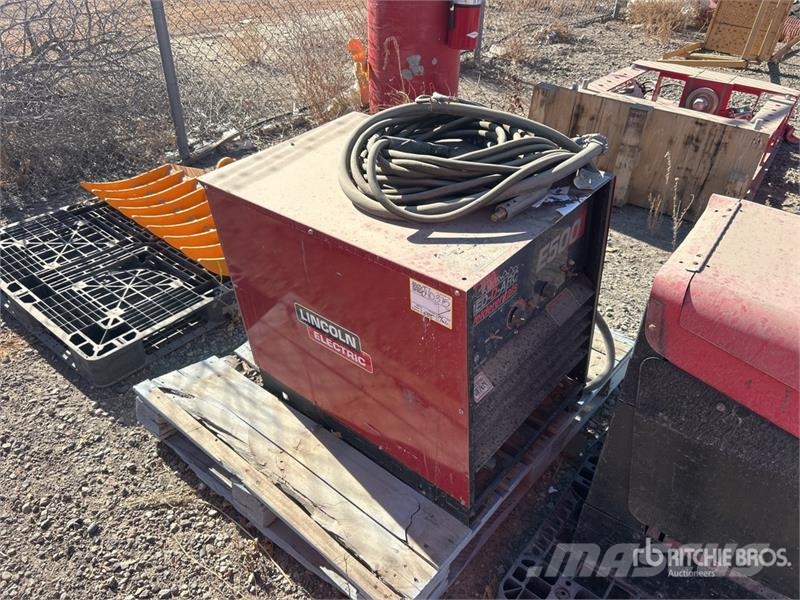 Lincoln Electric Electric E500 Skid-Mounted Electric Welde 용접기