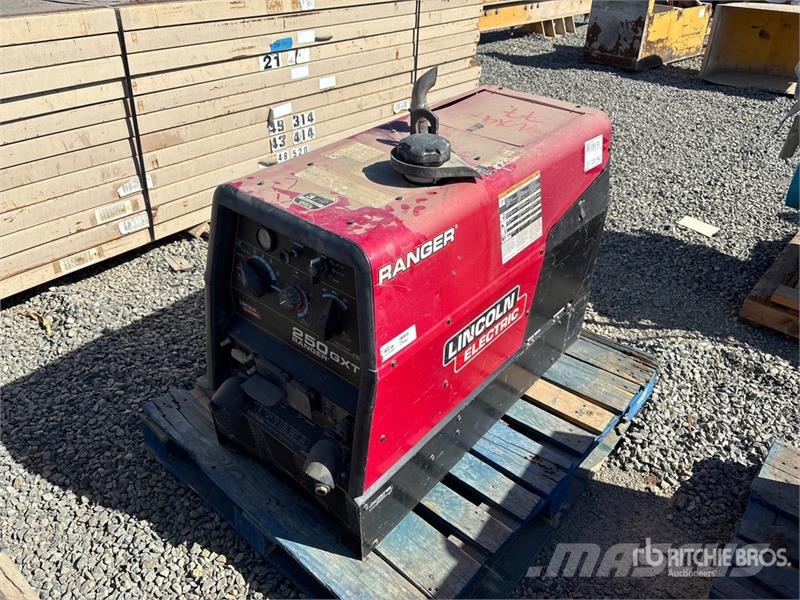 Lincoln Electric Electric Ranger 225 225 A Skid-Mounted Mu Svejsemaskiner
