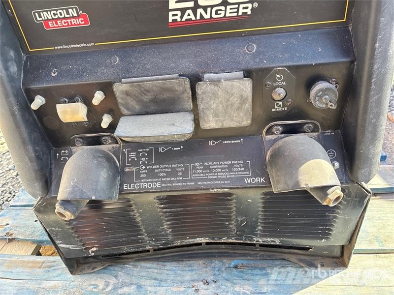 Lincoln Electric Electric Ranger 225 225 A Skid-Mounted Mu Svejsemaskiner