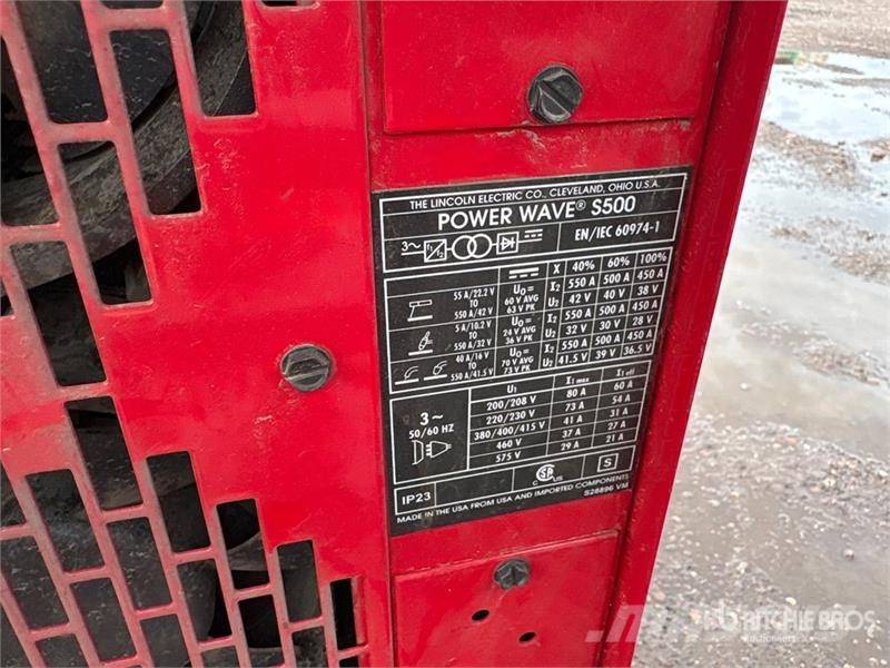 Lincoln Electric of (3) Lincoln Electric Power Wave 80 A Soldadoras
