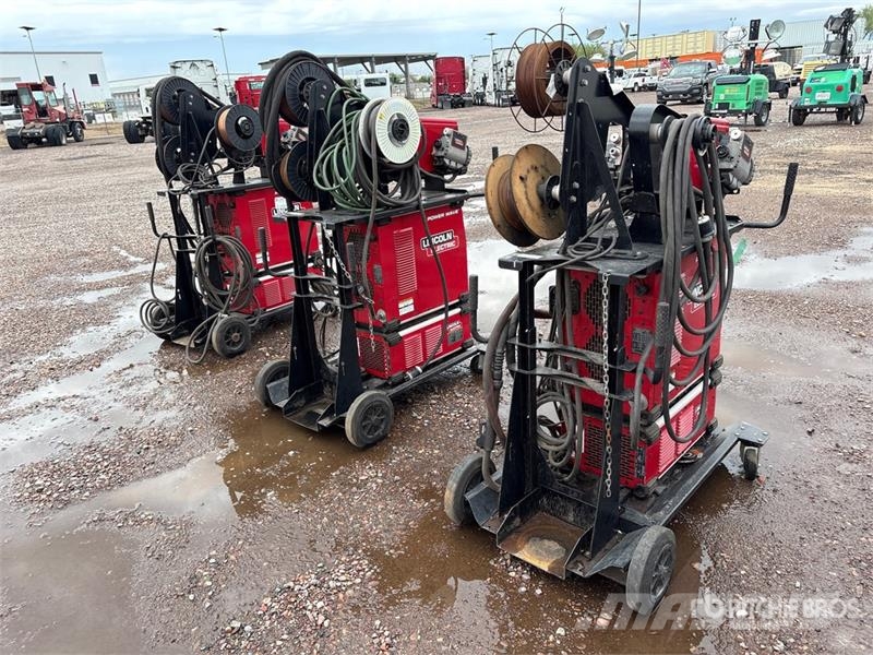 Lincoln Electric of (3) Lincoln Electric Power Wave 80 A Soldadoras