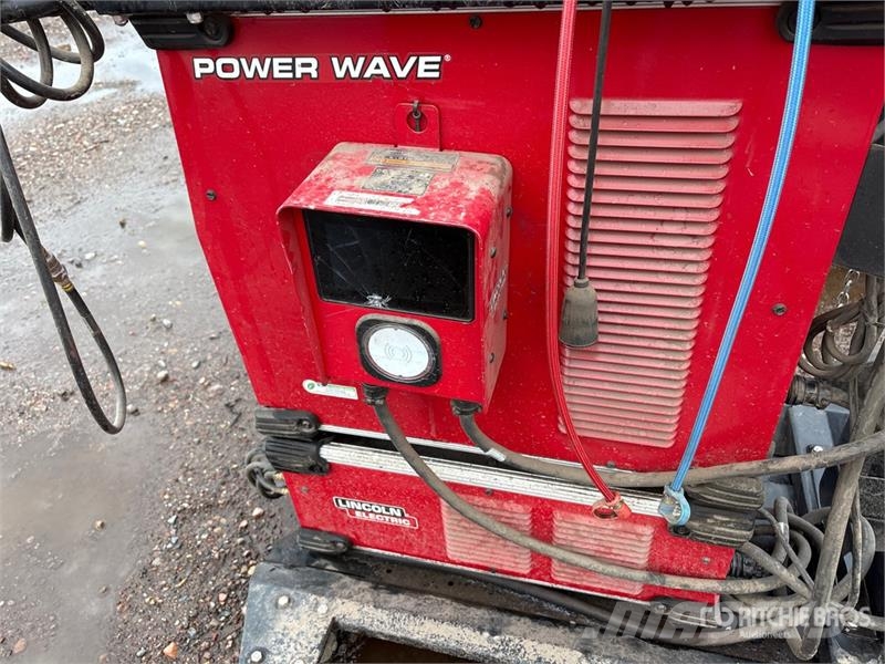 Lincoln Electric of (3) Lincoln Electric Power Wave 80 A Soldadoras